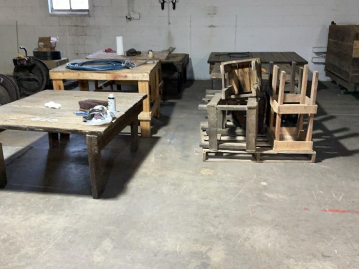 #610-•-11-wooden-tables-image-1