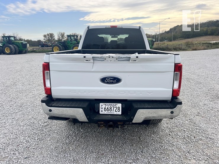 ford-f250-xlt-image-20