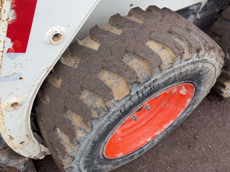 2007-bobcat-s130-image-6