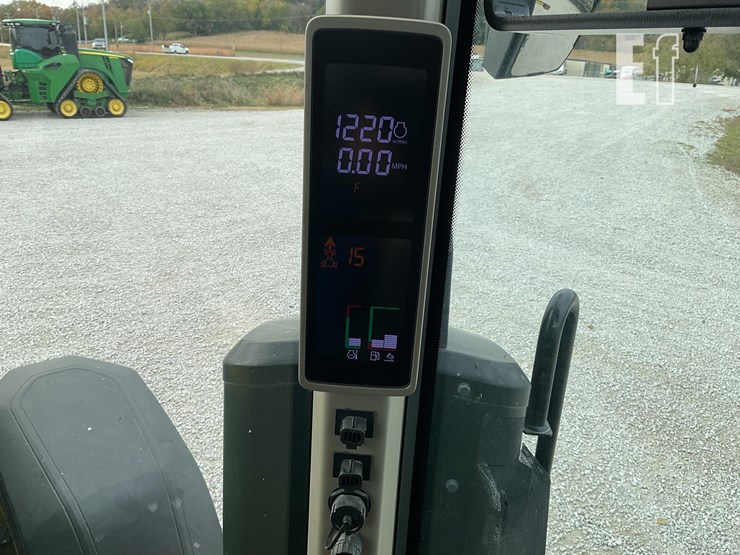 john-deere-8r-250-image-61