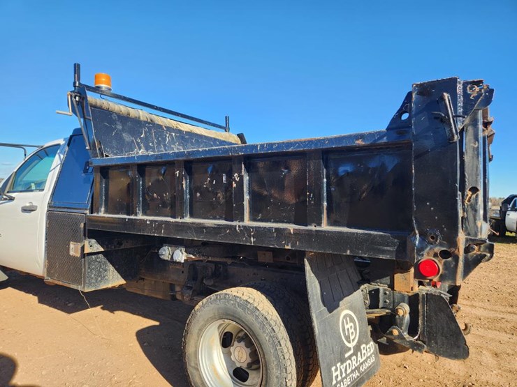 2007-chevrolet-3500-image-11