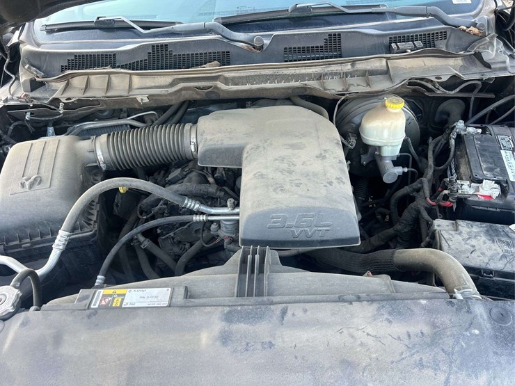 2016-ram-1500-rebel-image-13