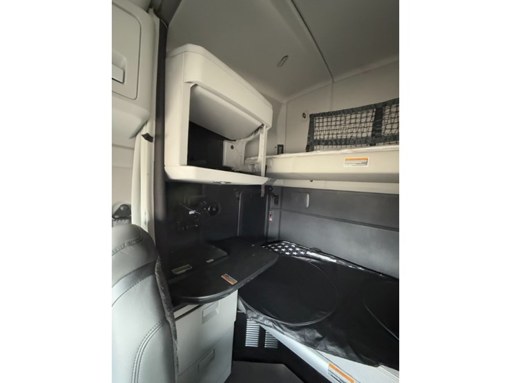 kenworth-t680-image-13