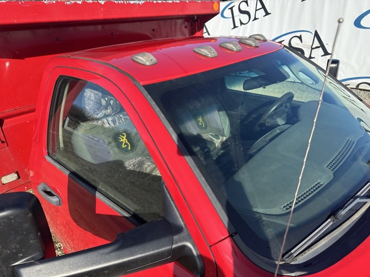 2015-dodge-ram-5500-image-11