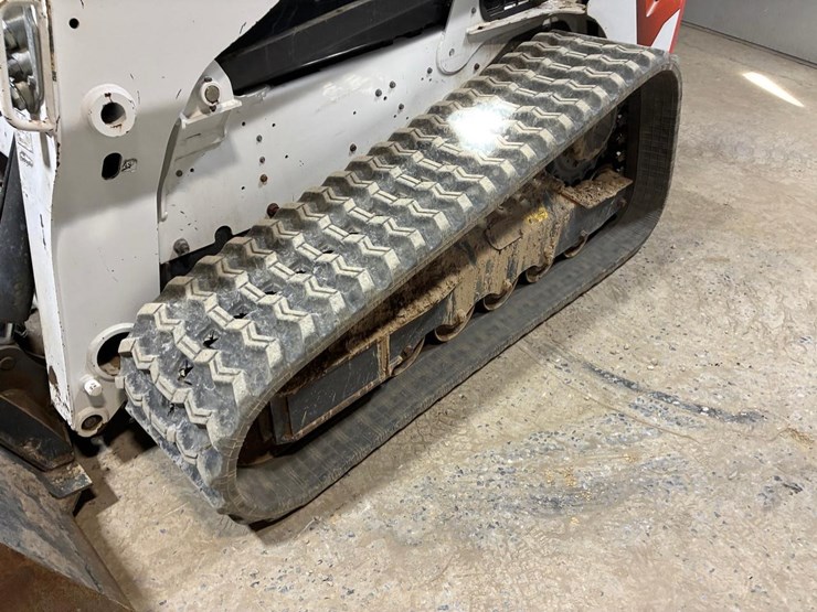 2023-bobcat-t770-image-12