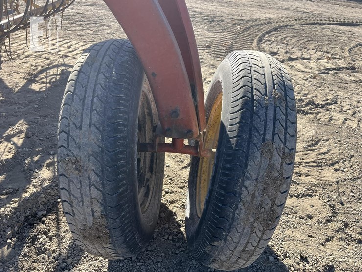 new-holland-258-image-5