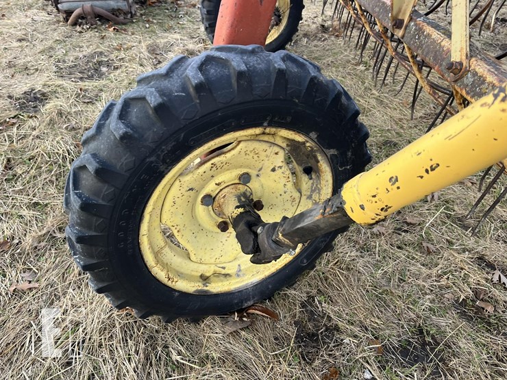 new-holland-260-image-4