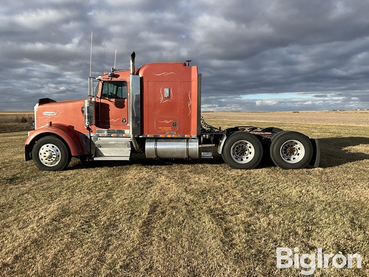 2002-kenworth-w900-image-8