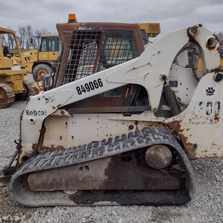 2004 BOBCAT T300