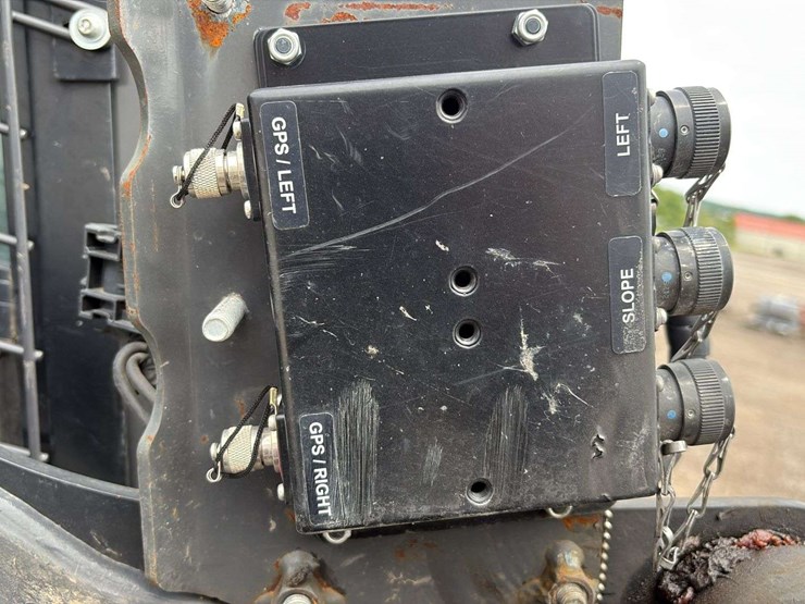 2021-case-dl550-image-42