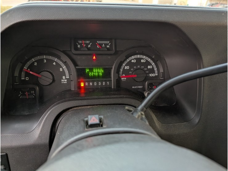 2009-ford-e350-image-21