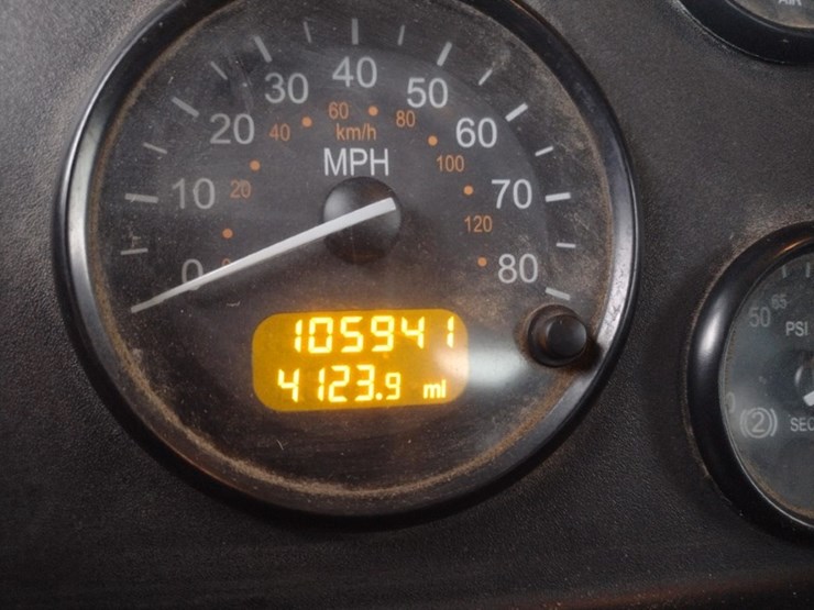 peterbilt-337-image-7