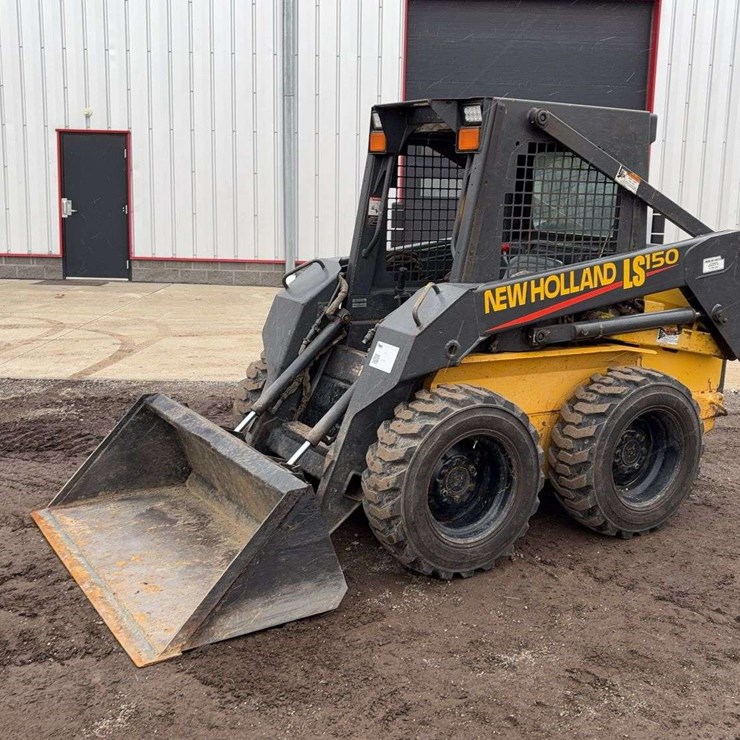 2002 NEW HOLLAND LS150
