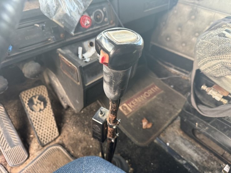 1989-kenworth-t600-image-60