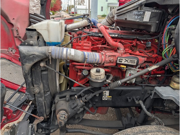 2019-kenworth-t680-image-14