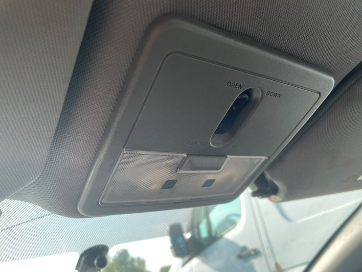 #1078-•-2010-nissan-sentra-ser-spec-v-sedan-(has-wi-title)-image-44