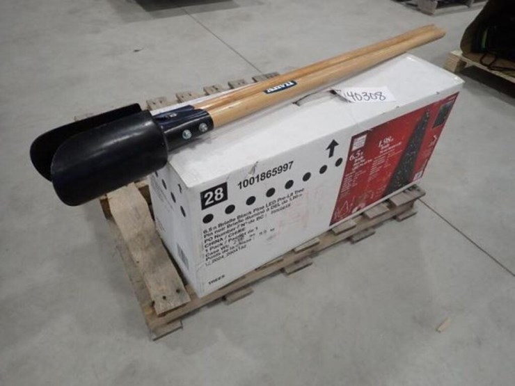 6.5-ft-brielle-black-pine-led-christmas-tree-image-1