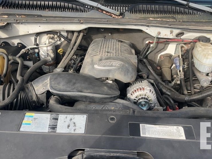 2003-chevrolet-silverado-2500-image-15