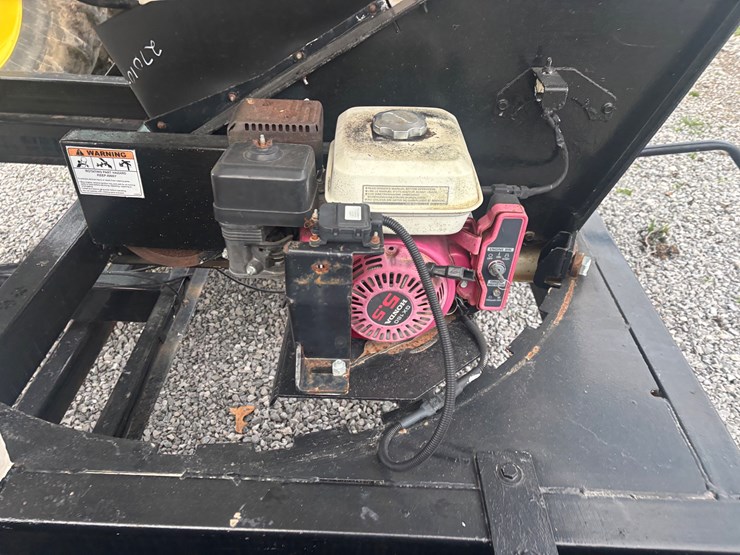 #1527-•-friesen-seed-tender-image-5