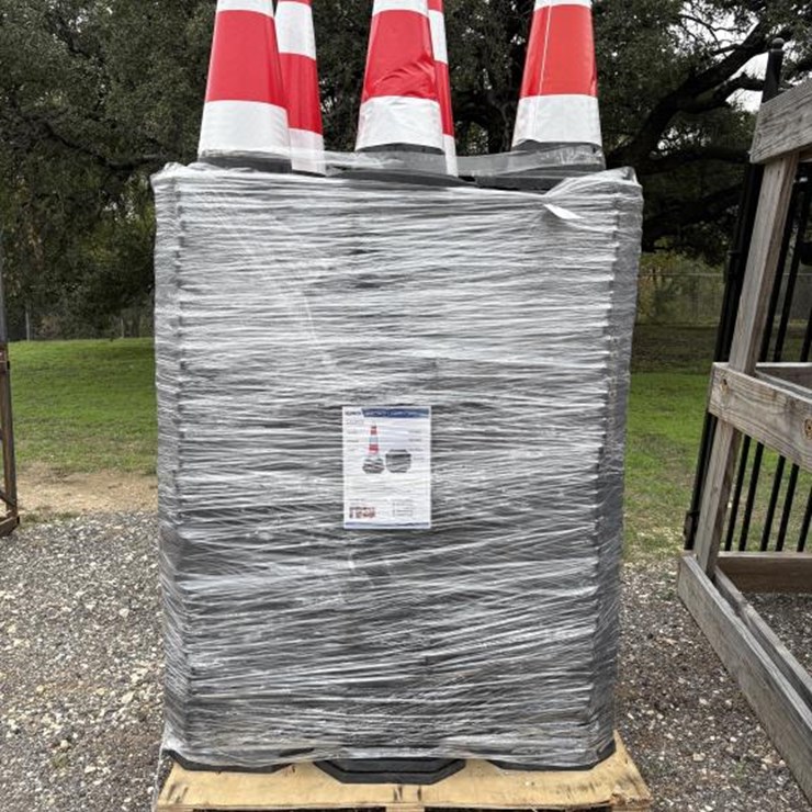 #111 • (250) IRSTC Safety Traffic Cones
