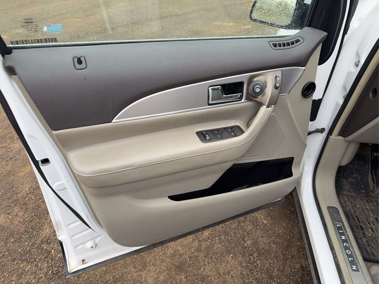 2012-lincoln-mkx-image-20