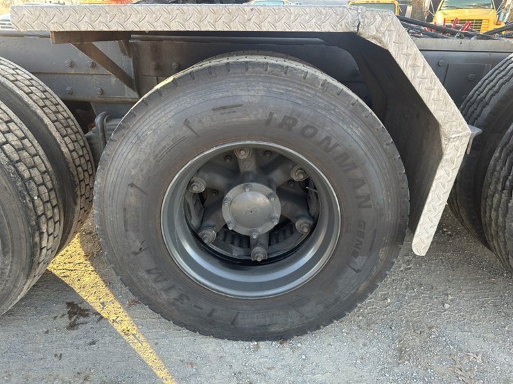 mack-rd688s-image-77