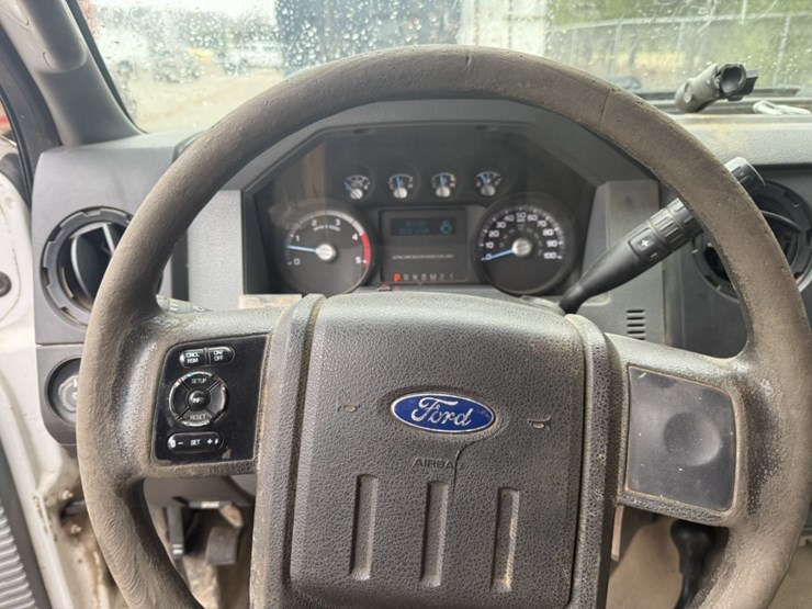 2012-ford-f550-image-34