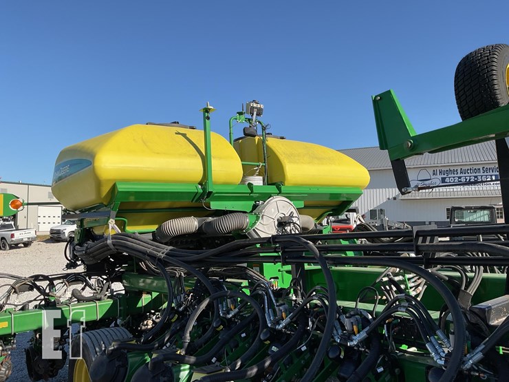 john-deere-db60-image-32