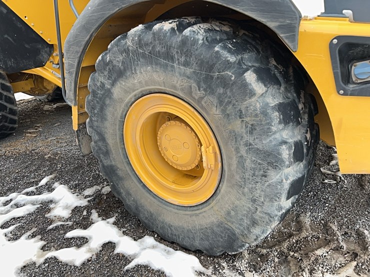 2021-bell-b30-image-3