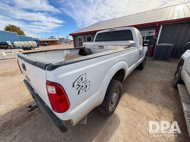 ford-f250-xl-image-10