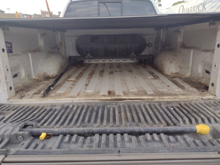 12-ford-f150-image-24