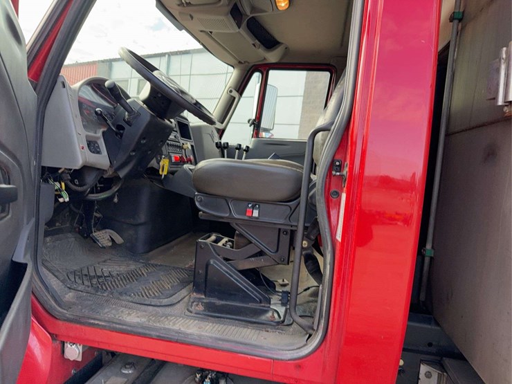 2013-international-workstar-7400-image-60