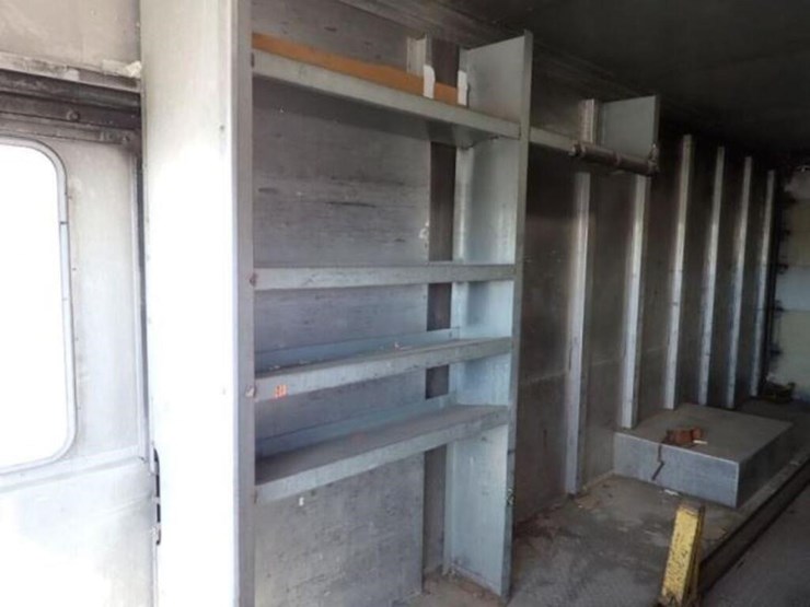 2012-freightliner-mt55-image-24