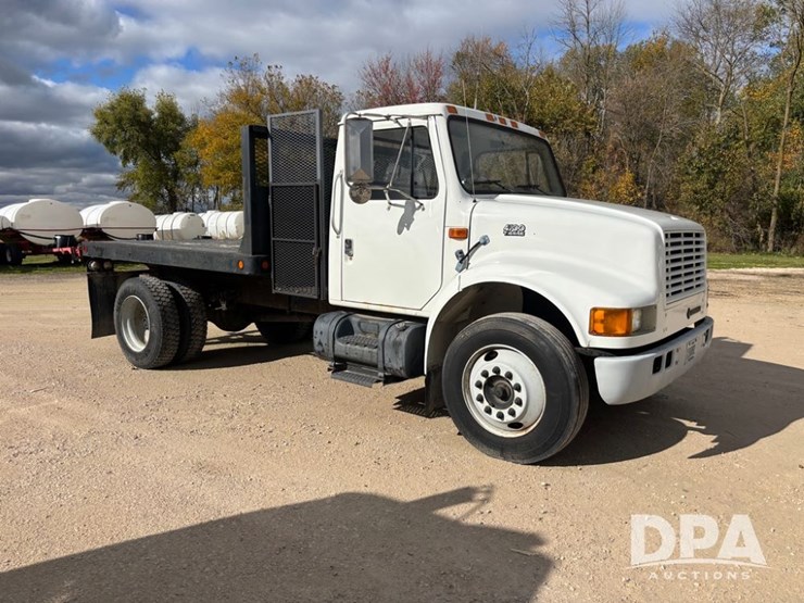 2000-international-4700-image-2