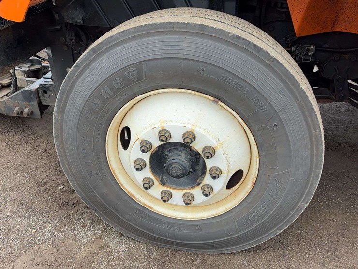 2004-international-7400-image-8