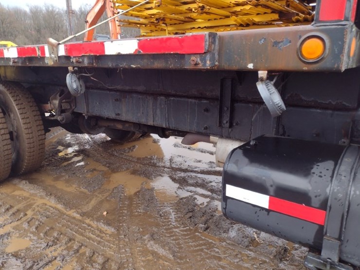 2005-ford-f650-image-31