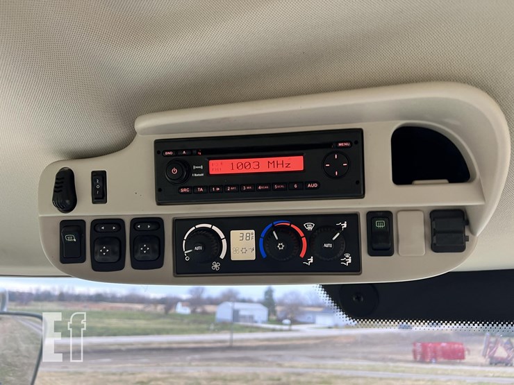 john-deere-6140r-image-14