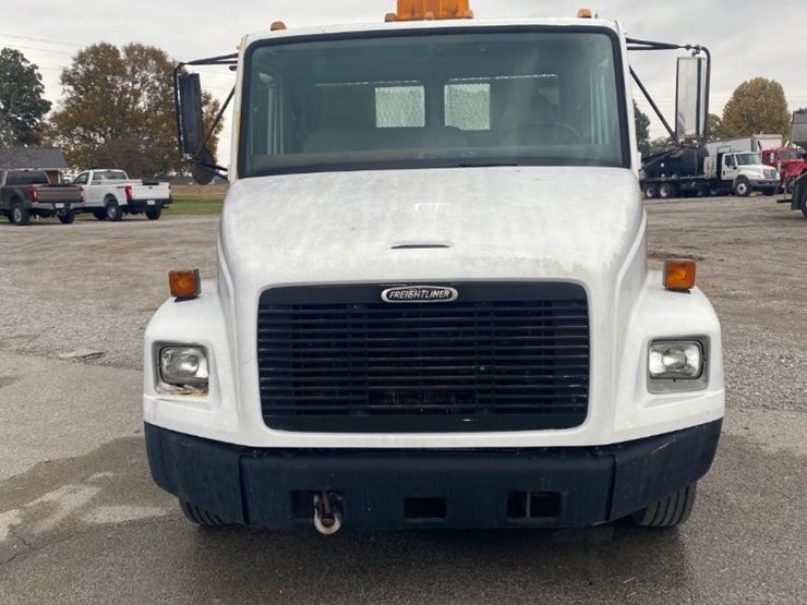 freightliner-fl50-image-2