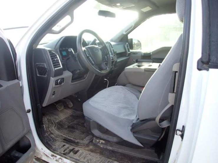ford-f150-xlt-image-9