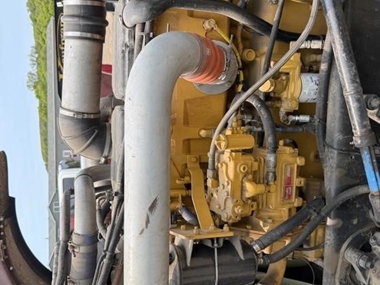 2002-peterbilt-379-image-88