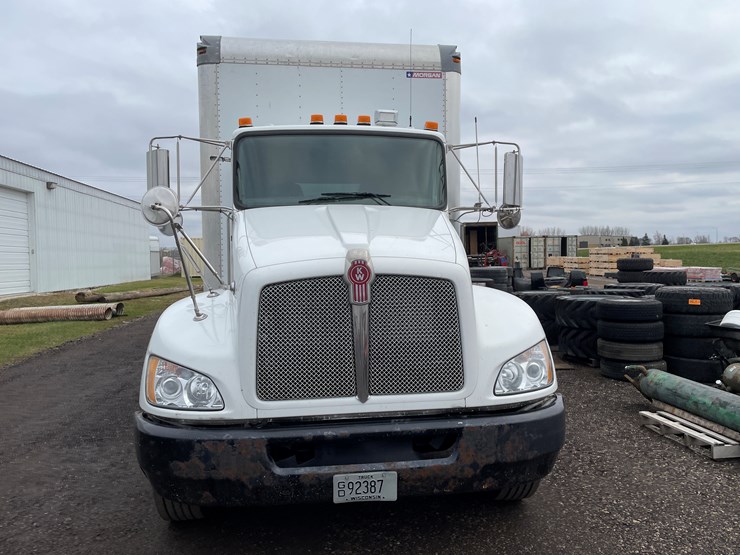 2015-kenworth-t270-image-2