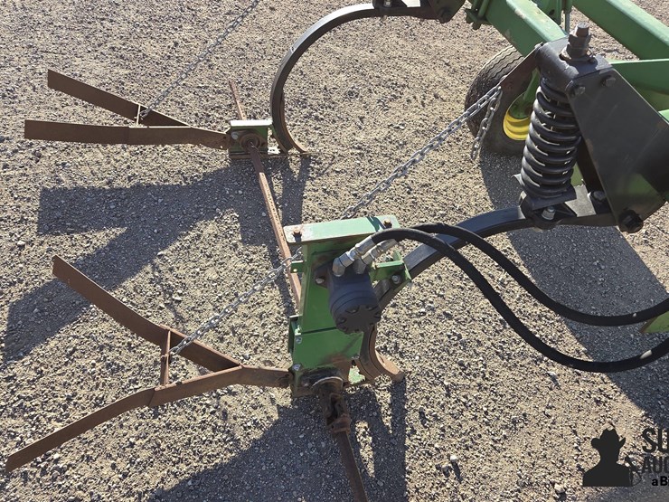 john-deere-3-pt-v-ripper-image-18