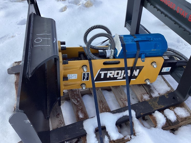 new-trojan-hydraulic-hammer-skid-steer-attachment-image-2