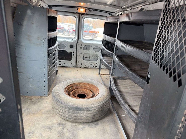 2005-ford-econovan-image-24