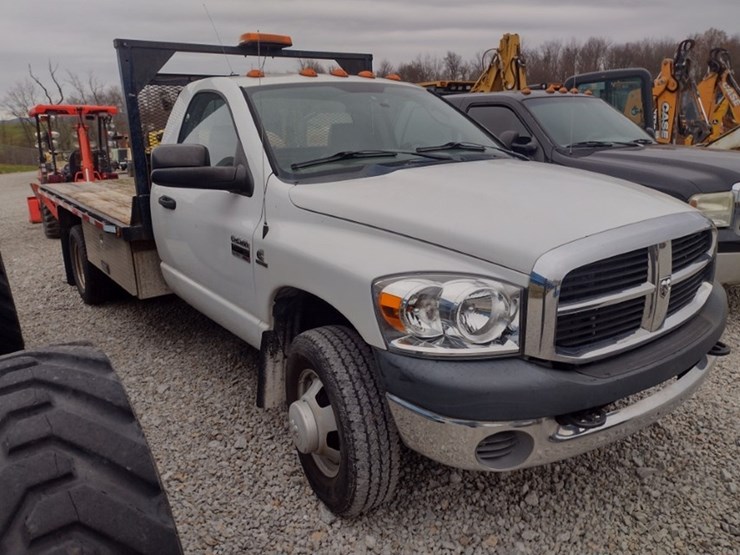 2007-dodge-3500-image-2