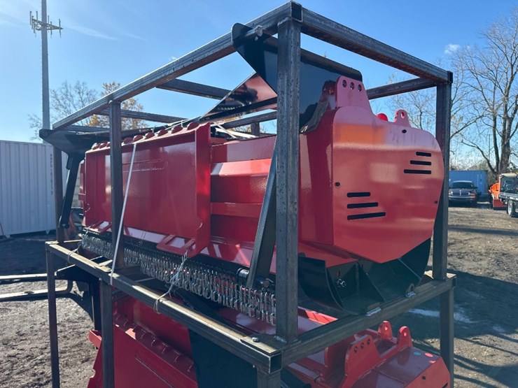 new-giyi-co-72in-hydraulic-skidloader-mulcher-attachment-image-4