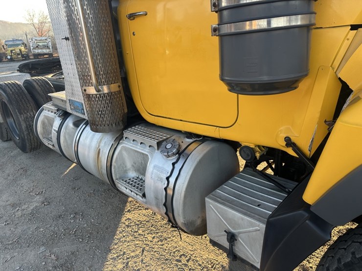 mack-rd688s-image-12