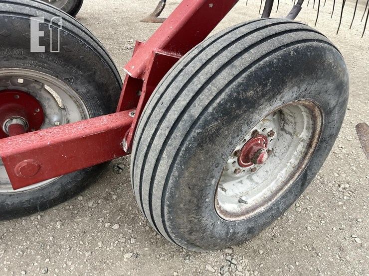 case-ih-4300-image-10