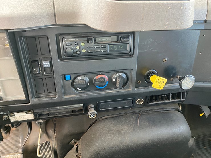 1999-international-4900-image-64