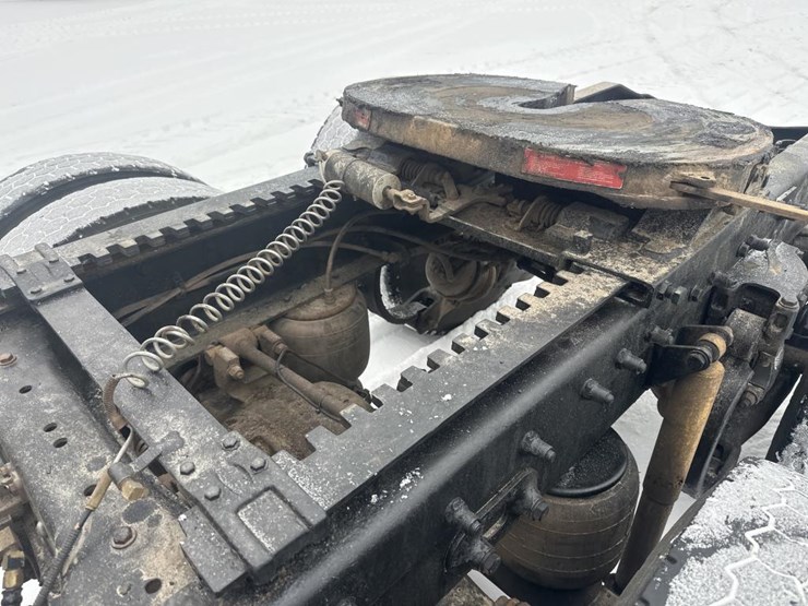 2007-peterbilt-385-image-24